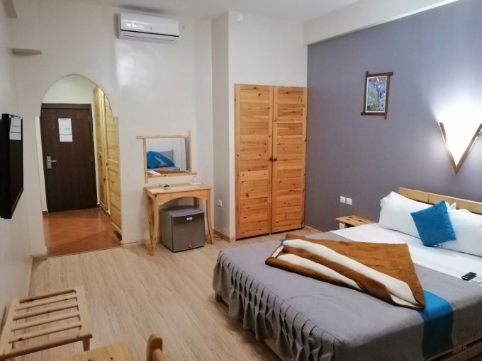 CHAMBRE SINGLE( 1 PERSONNE) P.DÉJ OFFERT  