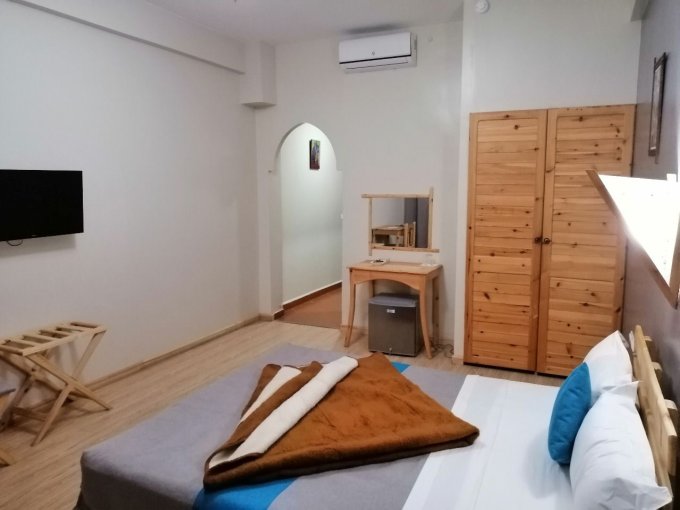 CHAMBRE SINGLE( 1 PERSONNE) P.DÉJ OFFERT  